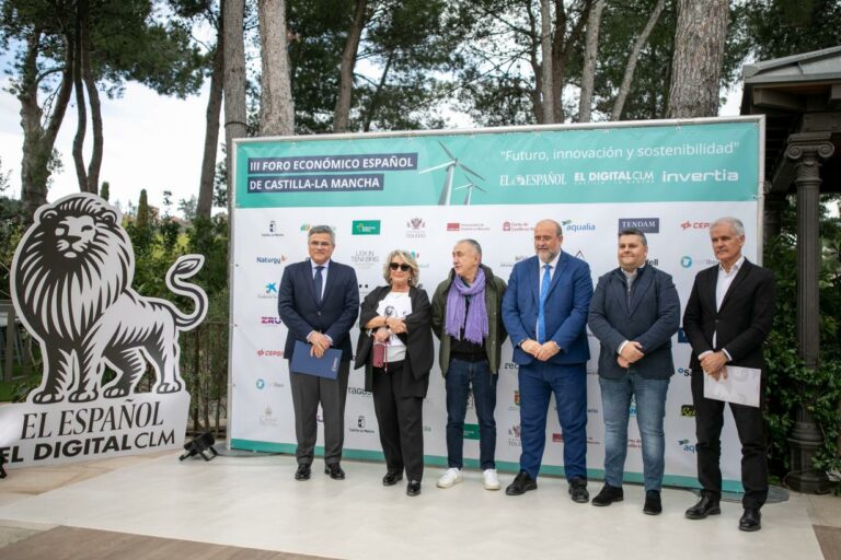 Castilla-La Mancha prevé aprobar la futura Ley de Simplificación Administrativa en 2025