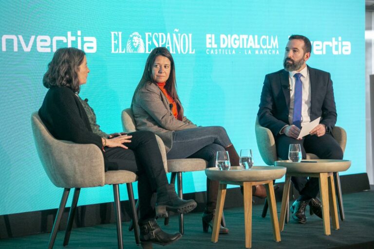 Castilla-La Mancha destaca en el uso de las nuevas tecnologías para consolidar la atención a las personas y el nuevo modelo de cuidados