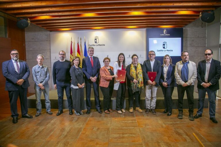 El Gobierno de Castilla-La Mancha refuerza la estabilidad de la Mesa del Tercer Sector Social con una subvención finalista de 460.000 euros