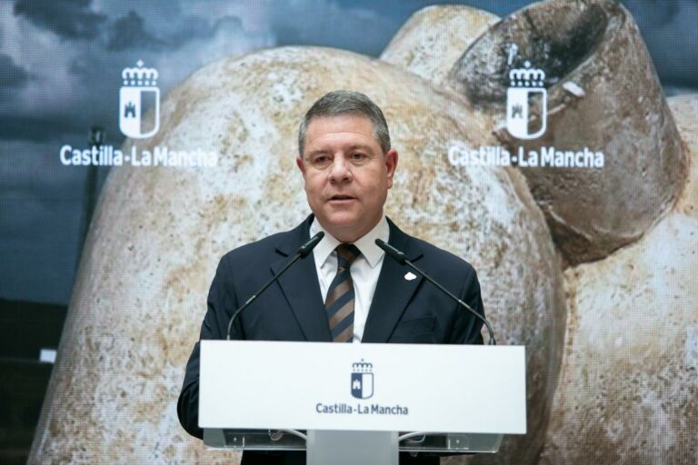 El presidente de Castilla-La Mancha avanza la próxima aprobación de nueve millones de euros para facilitar la contratación de seguros agrarios