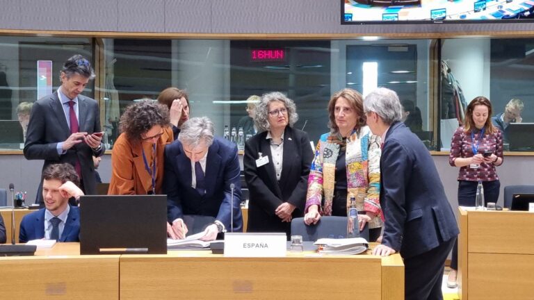 Castilla-La Mancha presenta la posición común de las comunidades autónomas sobre residuos textiles y alimentarios en el Consejo de Ministros de Medio Ambiente de la UE