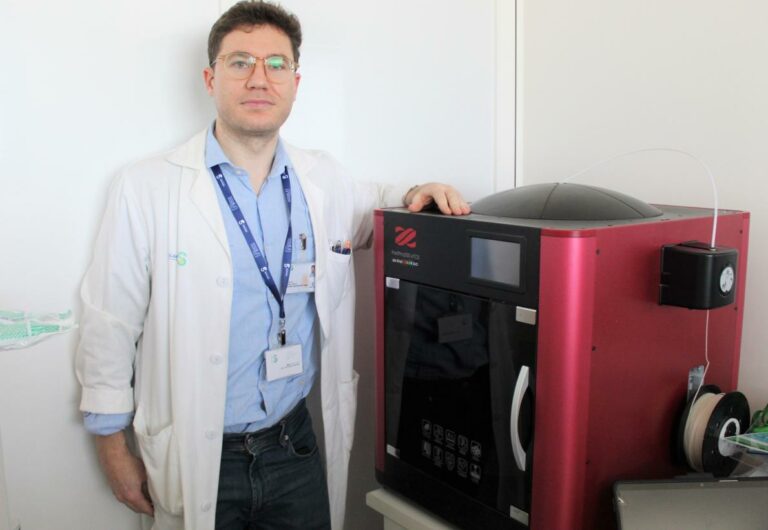 Los traumatólogos del Hospital General Universitario de Ciudad Real utilizan la impresión 3D para reproducir fielmente el hueso del paciente y planificar la intervención