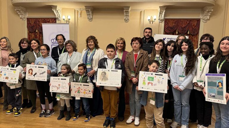 Entregados los premios del Concurso “Descubre científicas en Ciudad Real”