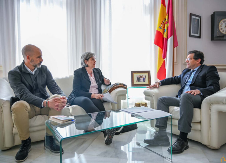 GEMPE/C informa a Valverde acerca de las potencialidades que encierra la extracción de materias primas estratégicas y críticas