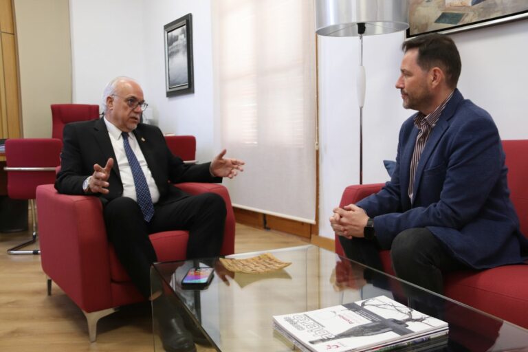 Primera visita oficial de David Broceño a Manzanares