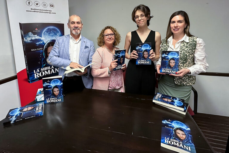 ‘La sibila romaní’ se revela en Almodóvar del Campo de la mano de su autora, Gala Cano