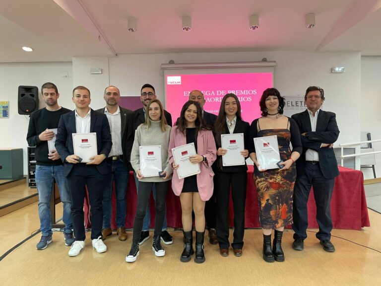 La Facultad de Letras de la UCLM reconoce a sus estudiantes más brillantes