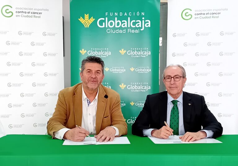 La Fundación Globalcaja renueva su apoyo a la Asociación Española Contra el Cáncer para sus servicios de fisioterapia, nutrición y logopedia