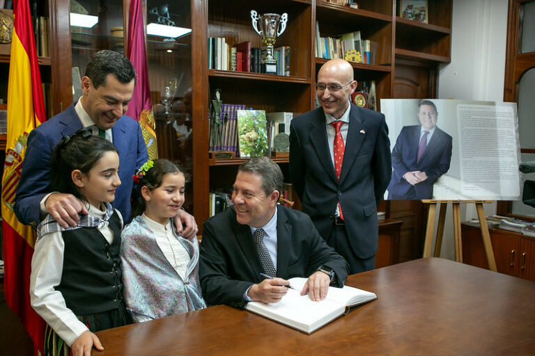García-Page reivindica un sistema de financiación para los territorios similar al impuesto sobre la renta: “paga más quien más tiene y menos quien menos tiene”