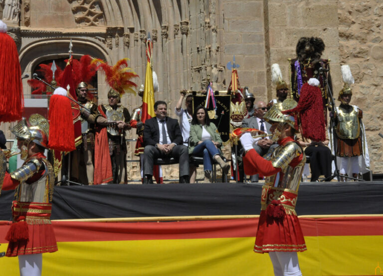 Valverde ensalza en Villahermosa la singularidad que confieren las centurias a las escenificaciones de pasión en Semana Santa