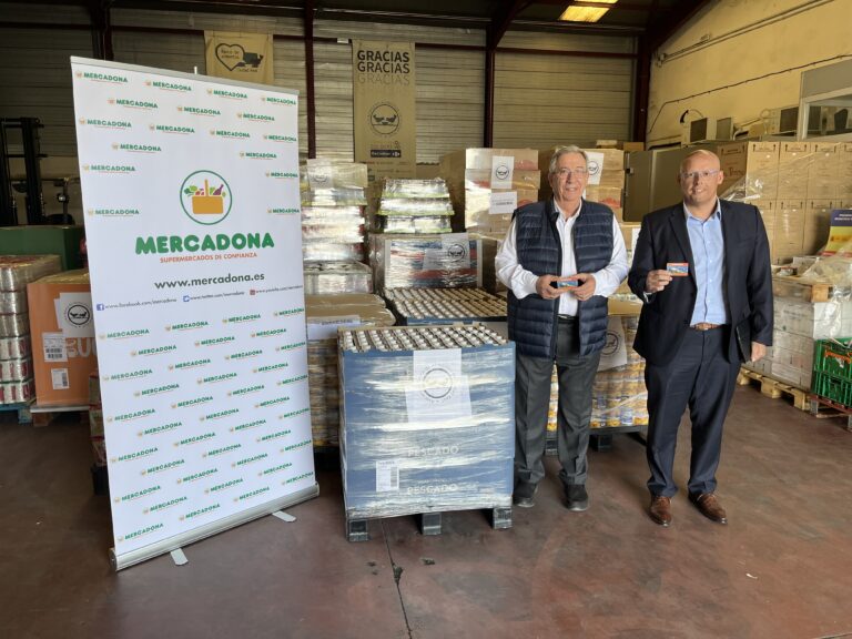 Mercadona entrega más de 12.000 kilos de alimentos gracias a la solidaridad de sus clientes