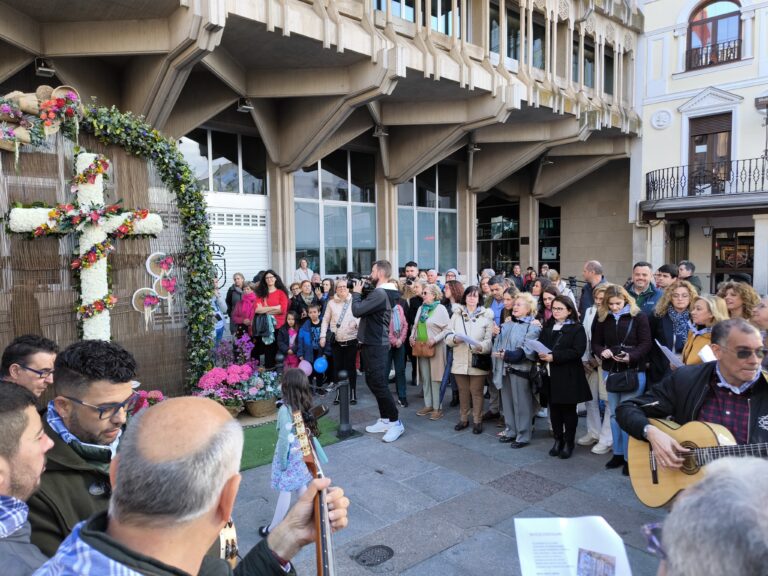 Las Cruces de Mayo ya lucen en numerosos rincones de Ciudad Real