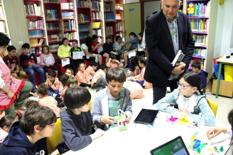 El Gobierno de Castilla-La Mancha ha puesto en marcha el proyecto ‘Aula del Futuro’ en 36 centros educativos en la provincia de Ciudad Real