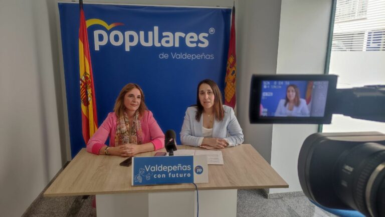 Hernández lamenta que los valdepeñeros vayan a pagar “mucho más” por el agua que consumen gracias a Page y la complicidad del alcalde socialista