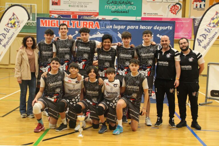 El CV Dentatis Puertollano estará en el campeonato nacional masculino en Zaragoza