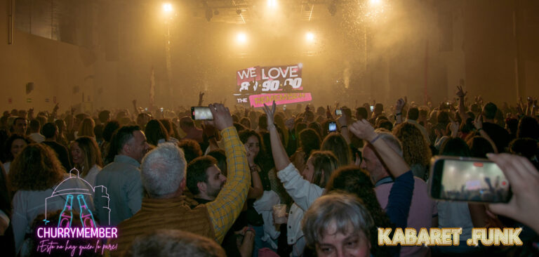 Éxito de la fiesta “Churrymember” con “We Love 80, 90 y 00” organizada por “Mesón Casa Loren”