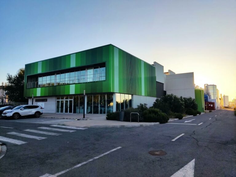 El Gobierno regional invertirá casi medio millón de euros en la construcción de un edificio polivalente en la biorrefinería Clamber de Puertollano