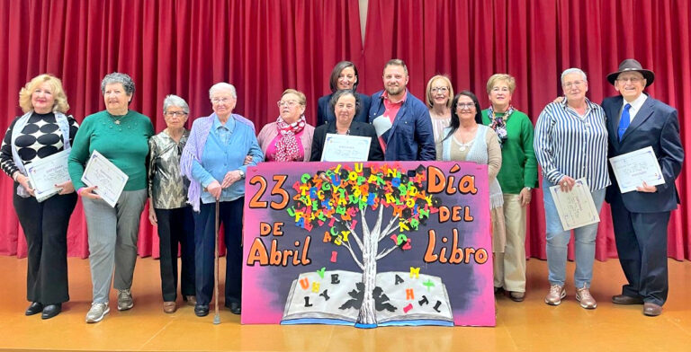 Puertollano: Educación de Adultos entrega los premios del certamen literario «Día del Libro»
