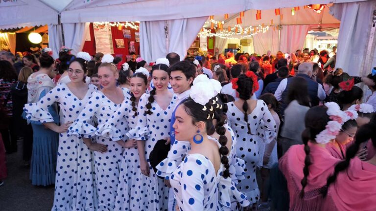 Comienza la Feria de Abril de Ciudad Real entre sevillanas y dulcineas