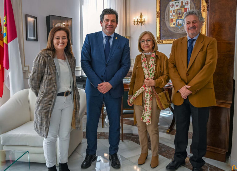 El Instituto de Estudios Manchegos se pone a disposición de la Diputación en cuestiones relacionadas con la investigación sobre la provincia y con la cultura