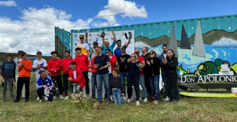 Ciudad Real: Gran papel de Eduardo Navarro y Alfonso Tertre en el Campeonato de España de funborad slalom / IX Regata del Queso “Don Apolonio” en el embalse de Gasset