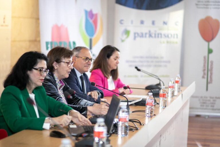 El Gobierno regional destina más de 1,7 millones de euros para el desarrollo de proyectos y programas para la atención de personas afectadas de Parkinson y sus familias