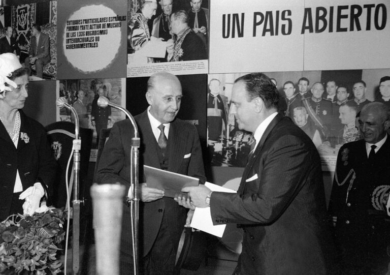 Memoria de la represión franquista (1): Recuerdo y relato oficial del franquismo