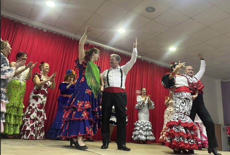 Puertollano: La asociación de vecinos Santa Ana recauda 1.700 euros en el Festival Cultural para el club Paralímpico