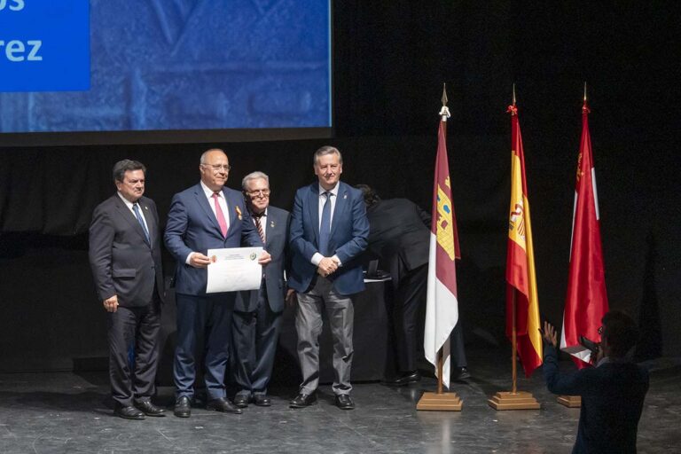 El CGRICT y Arquicma reconocen el compromiso de Repsol con la seguridad y la prevención de riesgos laborales