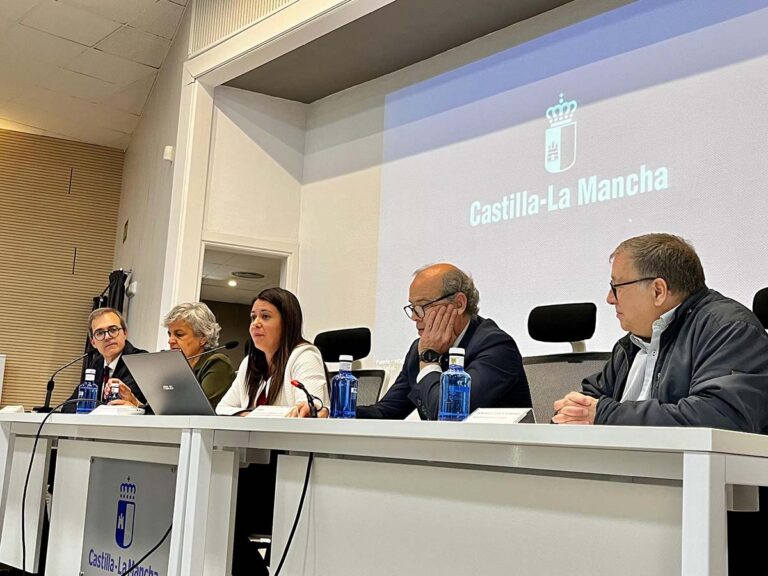 El Gobierno de Castilla-La Mancha favorece el Sistema de Apoyos para las personas con discapacidad