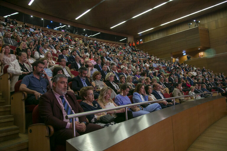 Representantes de la sociedad castellanomanchega destacan los avances y reivindican los logros conseguidos en 40 años de Autonomía