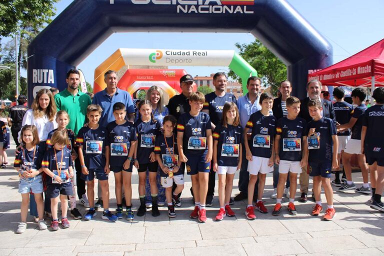 El Gobierno de Castilla-La Mancha agradece a la Policía Nacional su iniciativa solidaria con la Carrera del Bicentenario