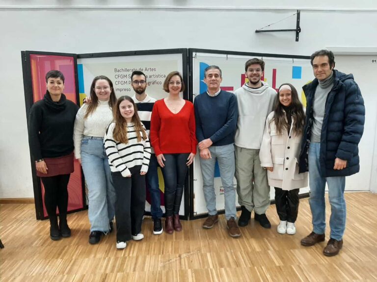 Culmina el proyecto de paisajismo entre la Escuela de Artes Pedro Almodóvar y instituto Eduardo Valencia