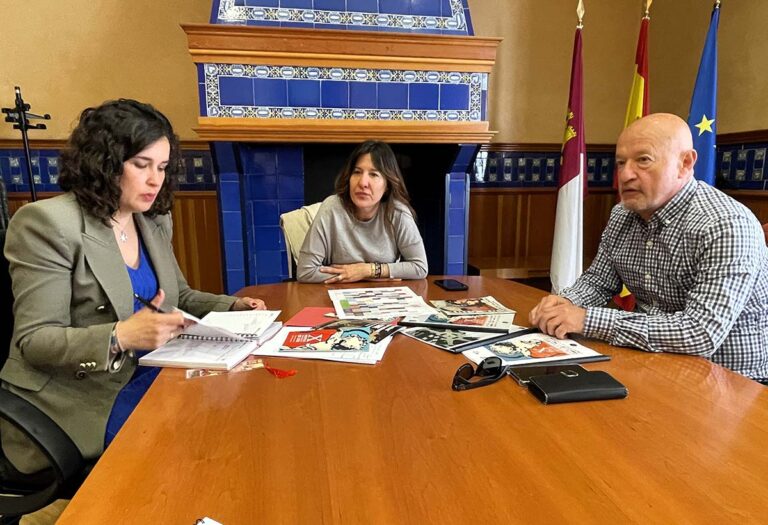 Blanca Fernández confirma el apoyo al Festival Internacional de Cine de Calzada como referente de la cultura en la provincia de Ciudad Real