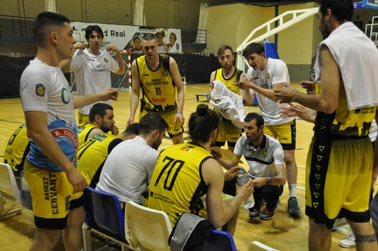 Cruz Fernández, entrenador del Bécares Cervantes Ciudad Real, analiza la fase final de la 1ª Nacional Masculina