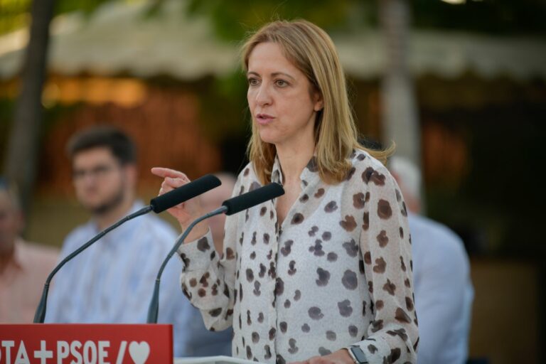 Maestre asegura que se deciden «las dos Europas»: la del progreso o la de los «hombres de negro»