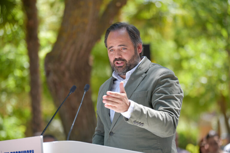 Núñez pide unificar el voto en el PP frente a políticas «socialistas, comunistas y ecologistas»