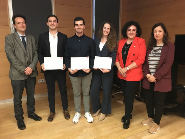 El Colegio entrega los novenos premios al trabajo fin de grado de la Facultad de Medicina de Ciudad Real