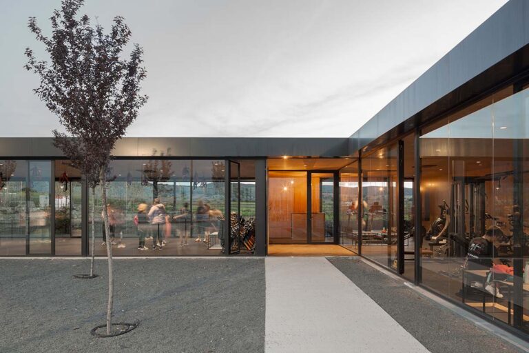 El gimnasio de Corral de Calatrava será galardonado en los premios de Arquitectura y urbanismo de Castilla -La Mancha que se entregarán el 6 de junio en Cuenca