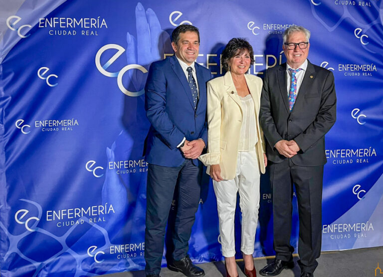 Miguel Ángel Valverde pone en valor la calidad del sistema sanitario en la cena del Colegio Oficial de Enfermería de Ciudad Real
