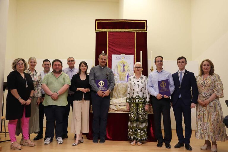 Presentado el cartel del 75 aniversario fundacional de la Cofradía Pasionaria del Santísimo Niño Jesús de Puertollano