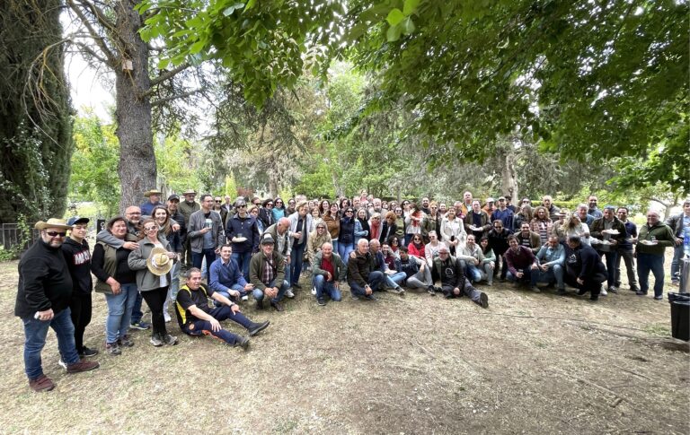 Blanca Fernández agradece el compromiso y la implicación del personal de Agricultura en un encuentro de hermandad celebrado en ‘El Chaparrillo’