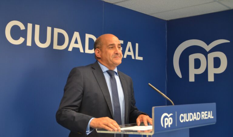 Julián Triguero denuncia la “nula transparencia” del alcalde socialista de Pozuelo de Calatrava