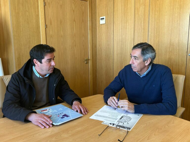 El Gobierno regional y APES coinciden en la importancia de la Formación Profesional para lograr una alta empleabilidad en el sector de la metalurgia 