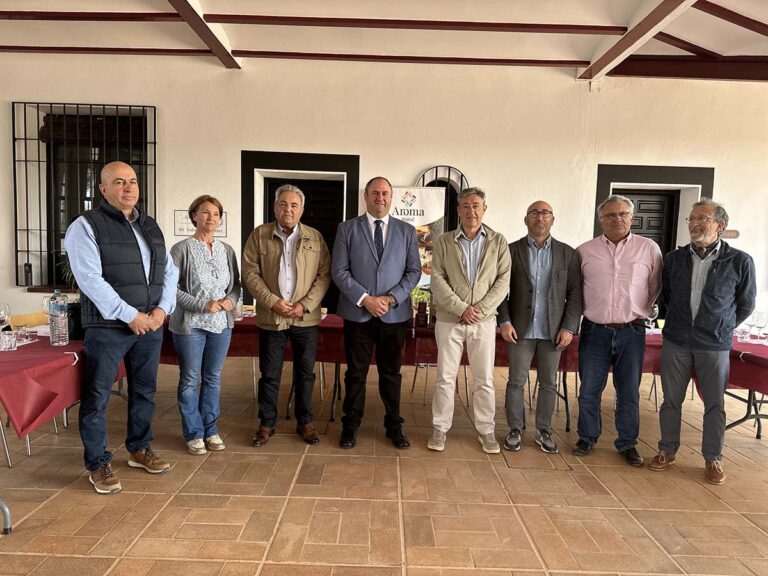 El Gobierno regional pone en valor los canales cortos de comercialización porque contribuyen a la competitividad y la fortaleza de las empresas agroalimentarias