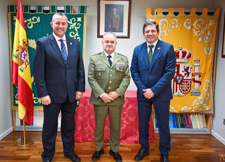 El presidente de la Diputación asiste al acto del Día de la Subdelegación de Defensa de Ciudad Real