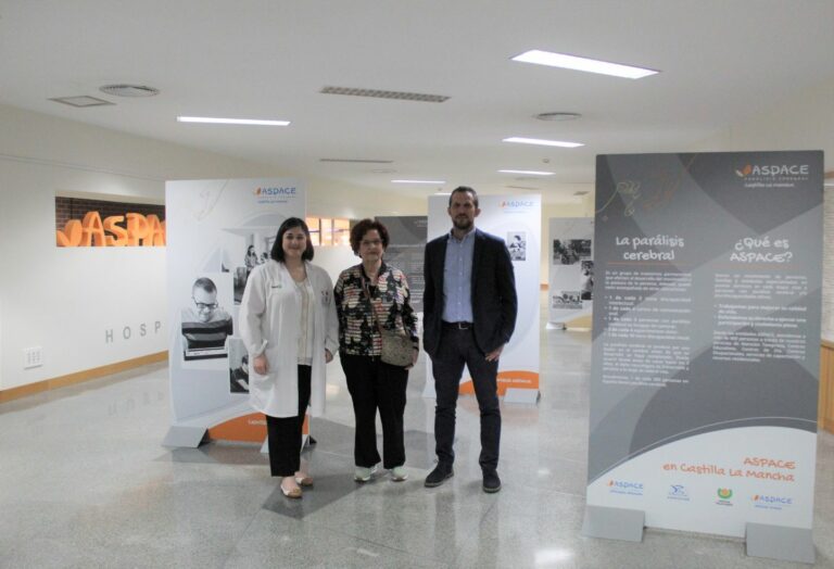 El hospital de Ciudad Real acoge la muestra con la que ASPACE divulga el apoyo ininterrumpido que precisan las personas con parálisis cerebral