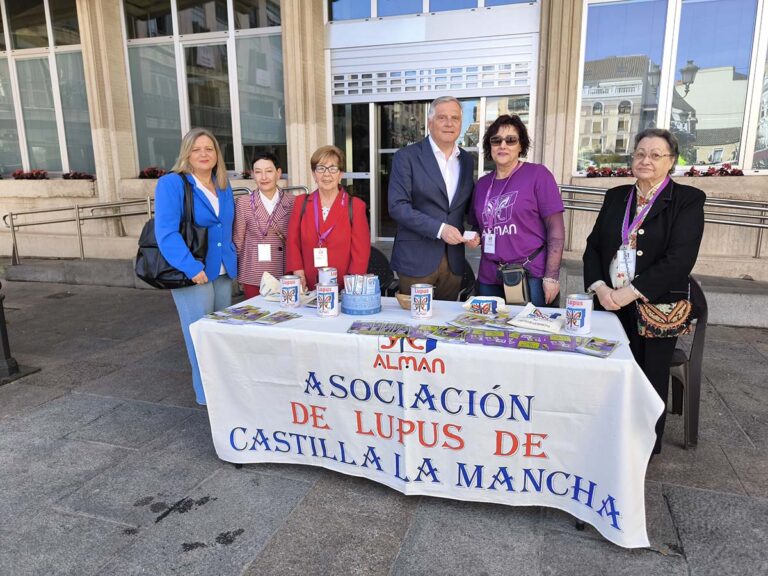 El Ayuntamiento de Ciudad Real se suma a la conmemoración del Día Mundial del Lupus