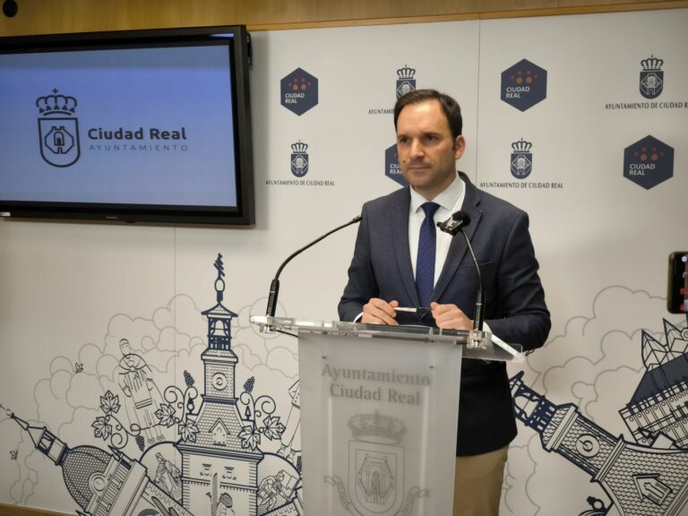 El Ayuntamiento de Ciudad Real dará solución a los problemas de la cubierta del Polideportivo Rey Juan Carlos