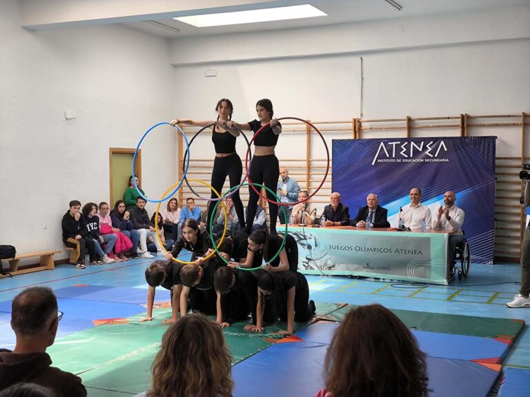 El Ayuntamiento de Ciudad Real acompaña al IES Atenea en la inauguración de su exposición sobre los Juegos Olímpicos